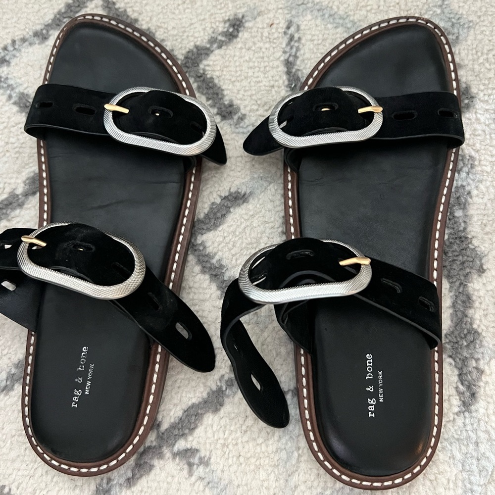 Ansley slides size 38 like new with box